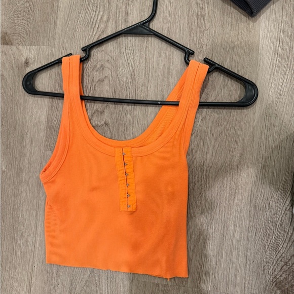 Bundle of super cute tanks perfect colors and perfect fit!! - Picture 4 of 8